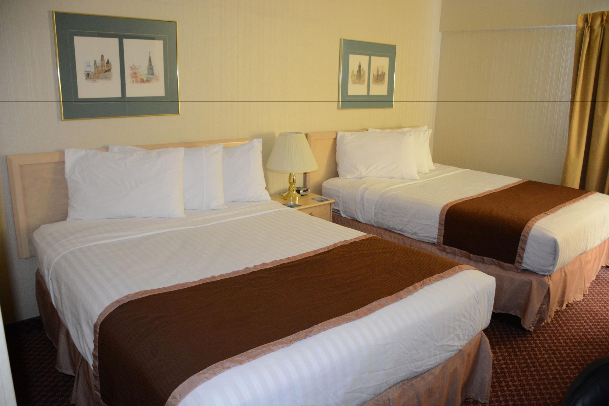 Travelodge By Wyndham Lethbridge Esterno foto