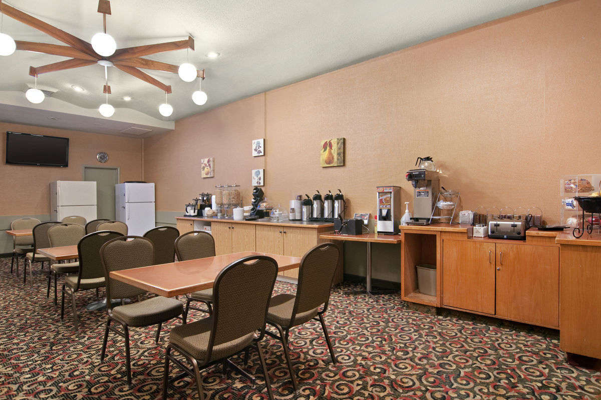 Travelodge By Wyndham Lethbridge Ristorante foto