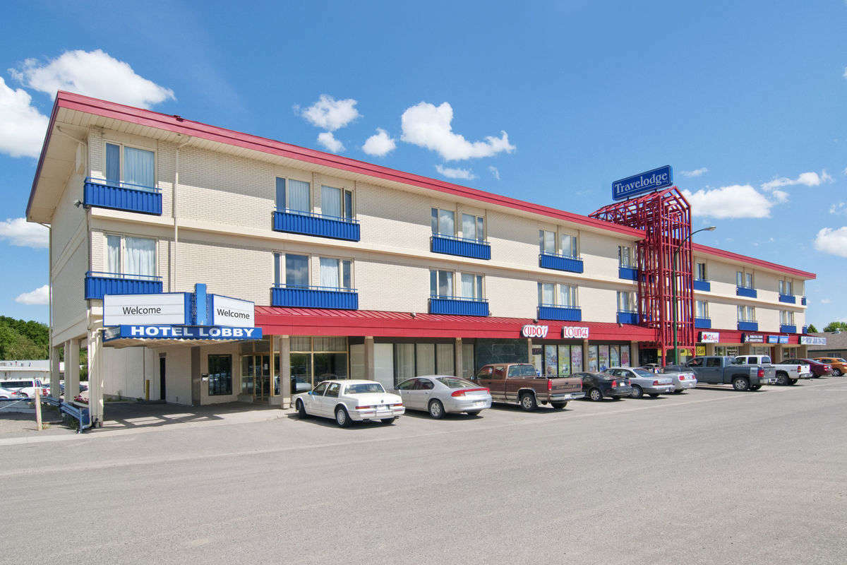 Travelodge By Wyndham Lethbridge Esterno foto